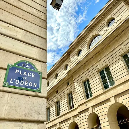Luxembourg Garden Deluxe Flat Apartment