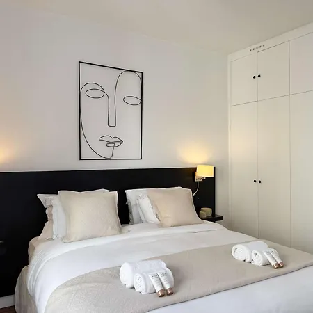 Luxembourg Garden Deluxe Flat Apartment